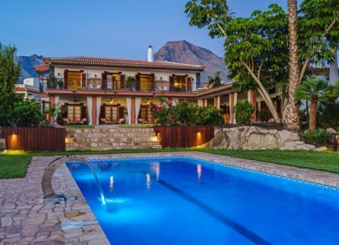 Finca Rosa, Costa Adeje – Luxury Villa with Ocean Views & Pool