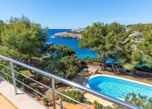 Villa Egos, Cala D’or: Seafront Villa with Pool & Beach Access