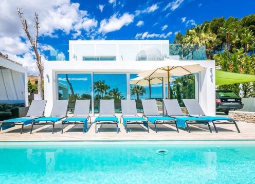 Villa Juanna, Moraira - Stunning Infinity Pool & Modern Elegance