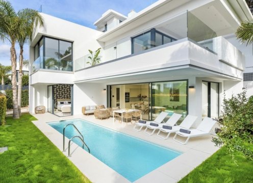 Villa Posac: Luxurious Getaway in Puerto Banus, Marbella