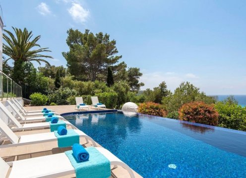 Villa Batista - Luxury Seaside Villa in Son Bou, Menorca