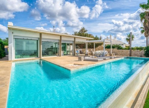 Villa Font in Cap Den Font – Exclusive beachfront Villa with Pool