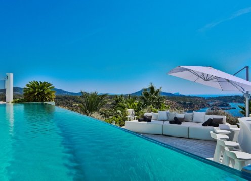 Villa Bustos: Elegant Sea View Retreat in Vista Alegre Ibiza